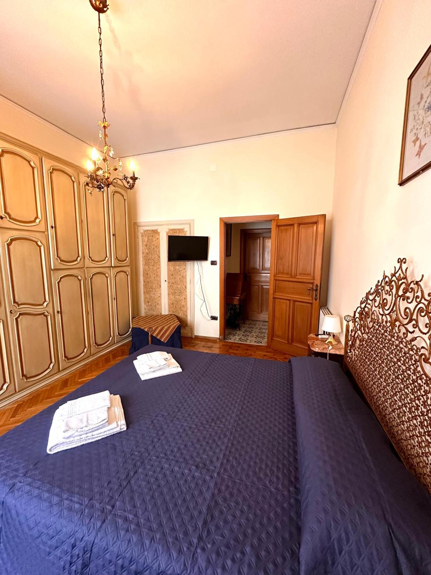 Maman Suite, City Center Near Molo Beverello Neapol Zewnętrze zdjęcie