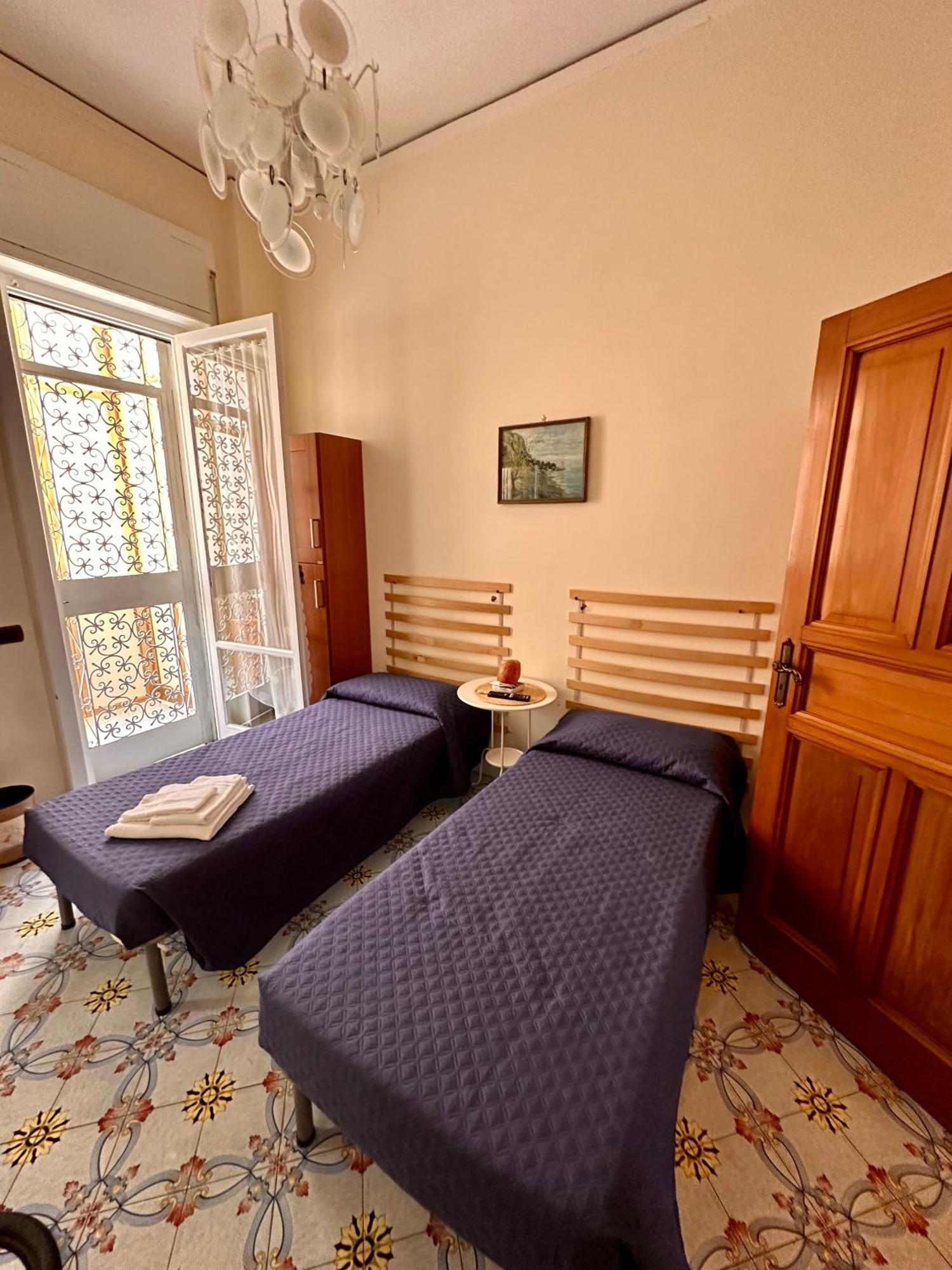 Maman Suite, City Center Near Molo Beverello Neapol Zewnętrze zdjęcie